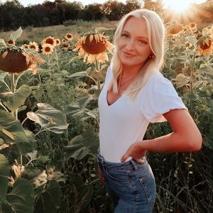 WHITE PUFF SLEEVE BODYSUIT 🤍
